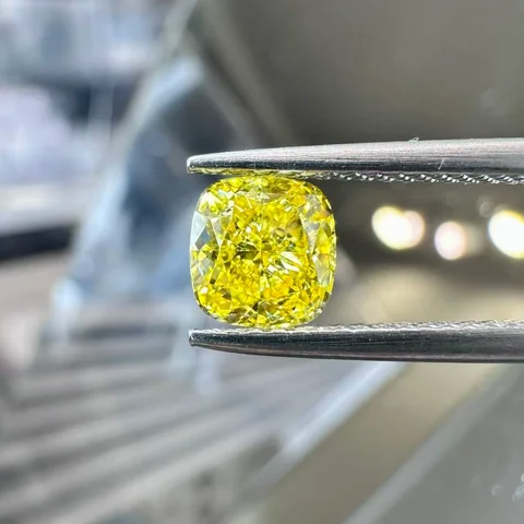 Yellow diamonds, DiamovaLab supplied sample photograph